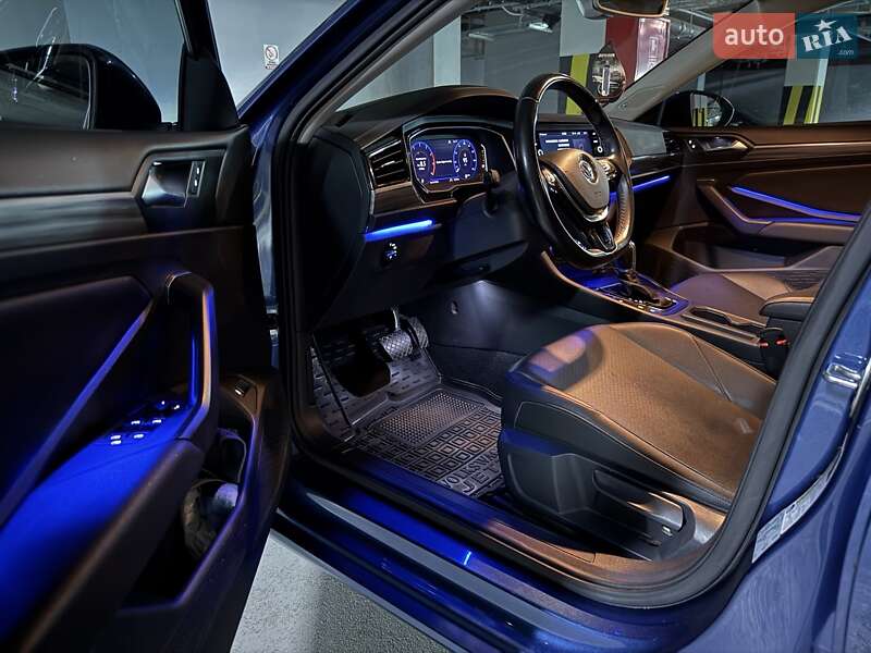 Седан Volkswagen Jetta 2018 в Киеве