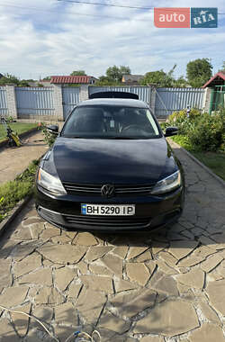 Седан Volkswagen Jetta 2013 в Борисполі