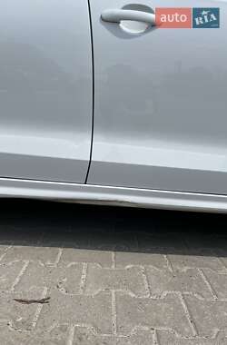 Седан Volkswagen Jetta 2016 в 