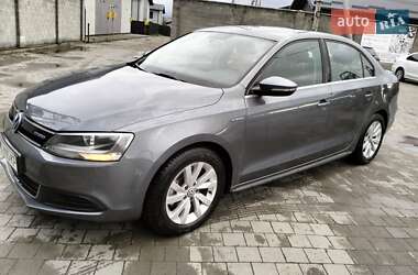 Седан Volkswagen Jetta 2013 в Львове