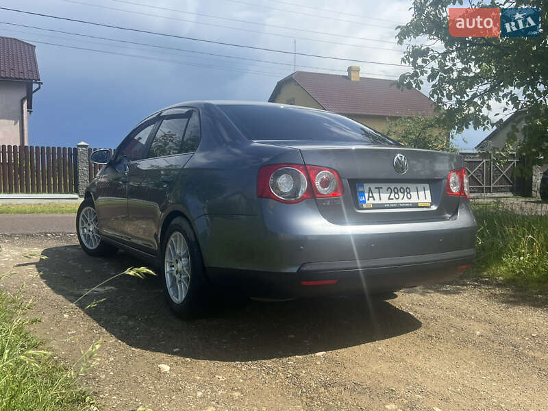 Седан Volkswagen Jetta 2006 в Калуше