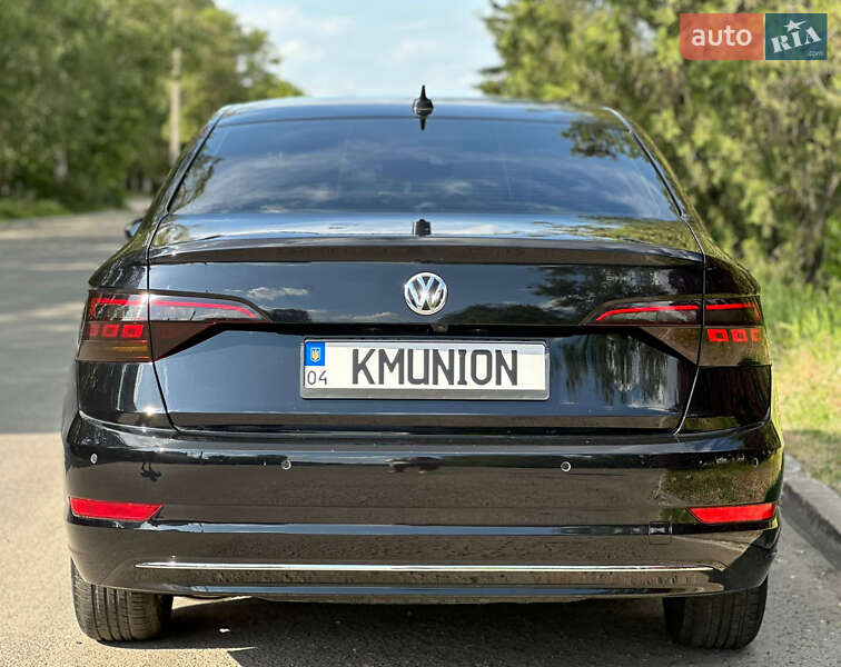 Седан Volkswagen Jetta 2019 в Дніпрі