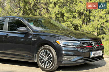 Седан Volkswagen Jetta 2019 в 