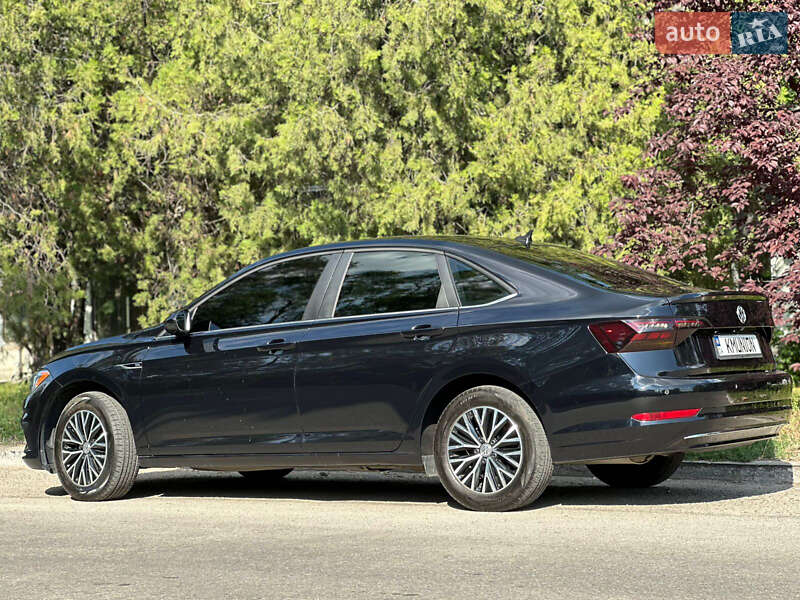 Седан Volkswagen Jetta 2019 в Дніпрі