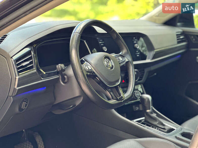 Седан Volkswagen Jetta 2019 в Дніпрі