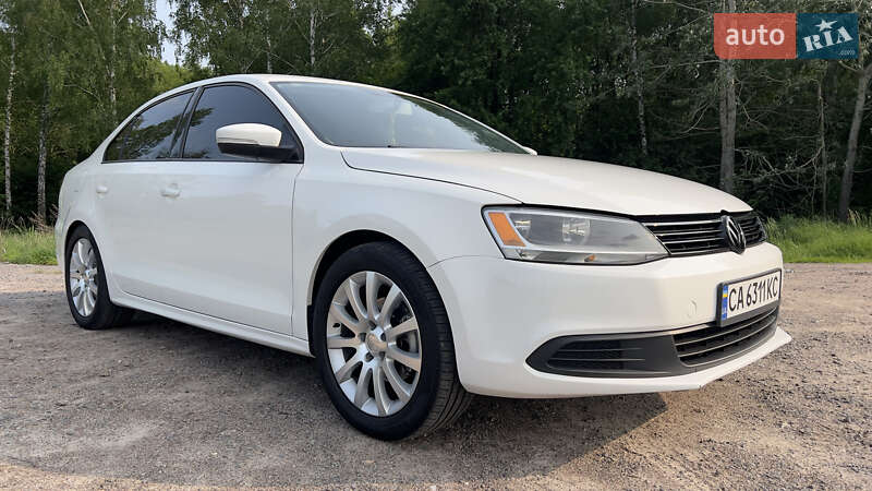 Седан Volkswagen Jetta 2011 в Житомирі