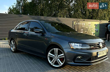 Седан Volkswagen Jetta 2017 в 