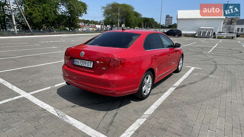 Седан Volkswagen Jetta 2012 в Одессе