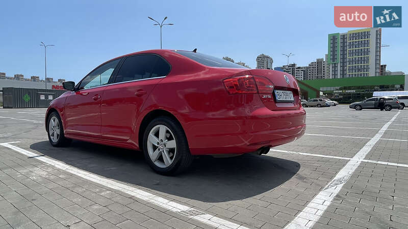 Седан Volkswagen Jetta 2012 в Одессе