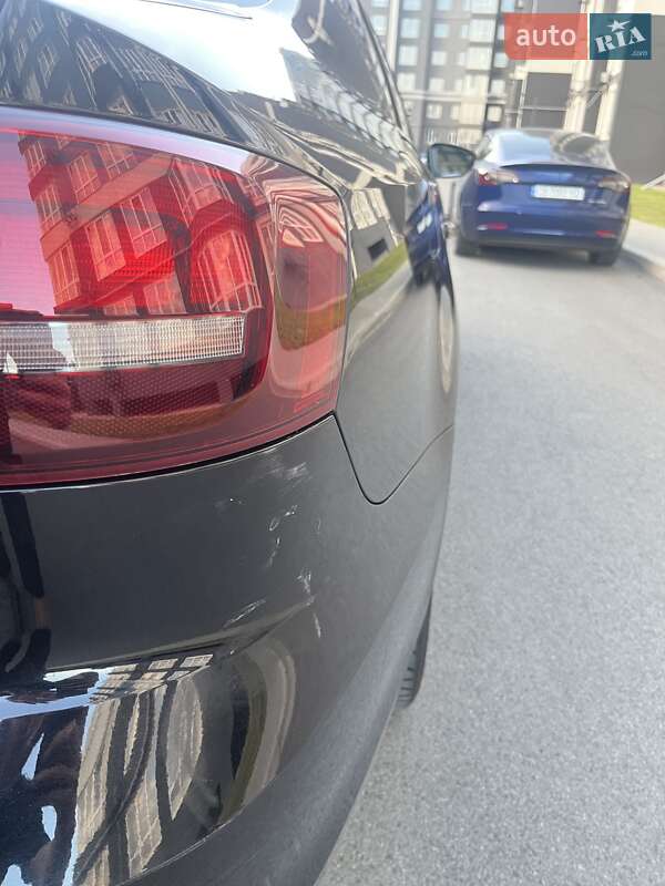 Седан Volkswagen Jetta 2016 в Чернигове