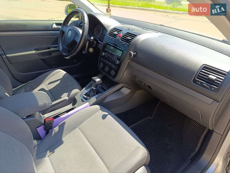 Седан Volkswagen Jetta 2009 в Черкассах