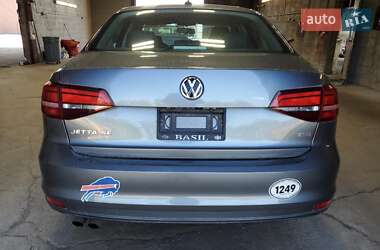 Седан Volkswagen Jetta 2017 в 