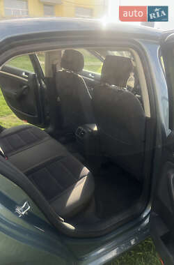 Седан Volkswagen Jetta 2006 в 