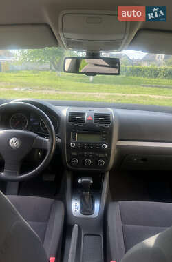 Седан Volkswagen Jetta 2006 в 