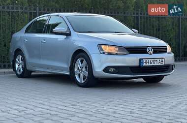 Седан Volkswagen Jetta 2011 в 