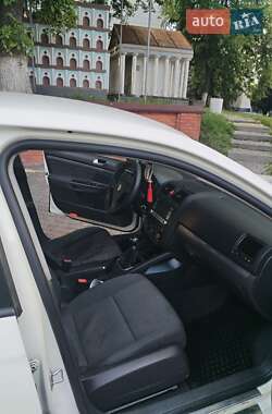 Седан Volkswagen Jetta 2006 в 