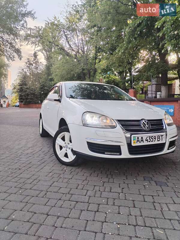 Седан Volkswagen Jetta 2006 в 