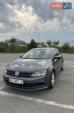 Седан Volkswagen Jetta 2016 в Ужгороде
