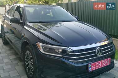 Седан Volkswagen Jetta 2019 в 