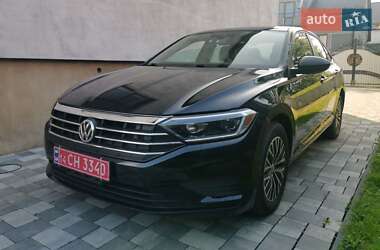 Седан Volkswagen Jetta 2019 в 