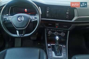 Седан Volkswagen Jetta 2019 в 