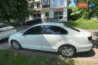 Седан Volkswagen Jetta 2016 в Києві