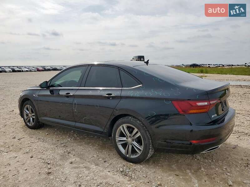 Седан Volkswagen Jetta 2019 в Львові