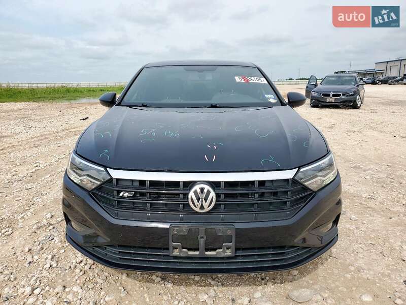 Седан Volkswagen Jetta 2019 в Львові