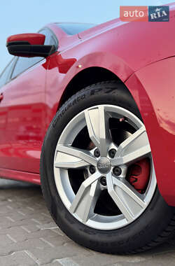 Седан Volkswagen Jetta 2012 в Києві