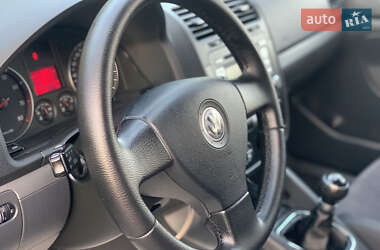 Седан Volkswagen Jetta 2006 в 