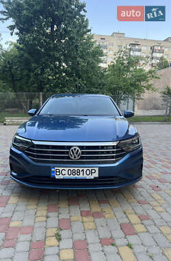 Седан Volkswagen Jetta 2018 в 