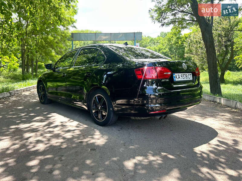 Седан Volkswagen Jetta 2012 в Кропивницькому