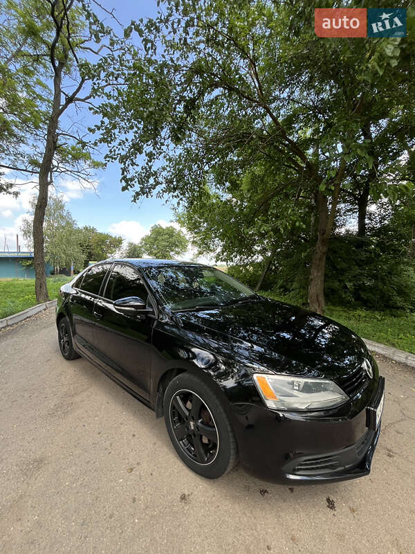 Седан Volkswagen Jetta 2012 в Кропивницькому