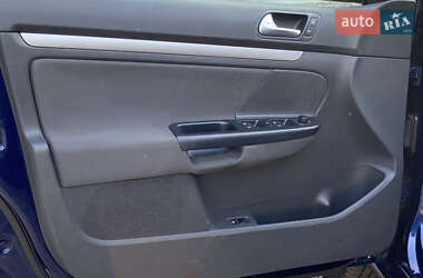 Седан Volkswagen Jetta 2006 в 