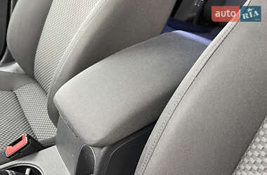 Седан Volkswagen Jetta 2012 в 