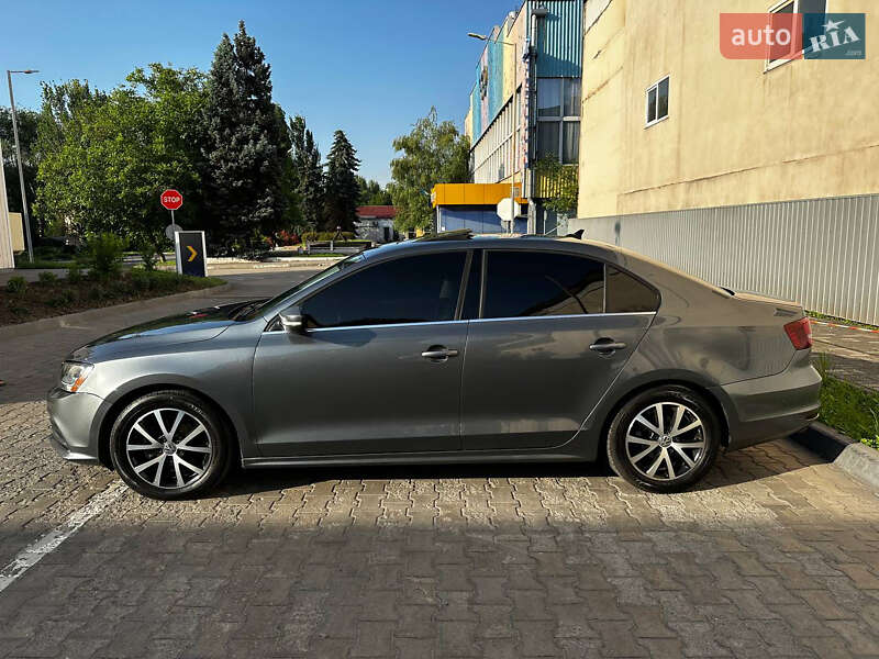 Седан Volkswagen Jetta 2016 в Запорожье