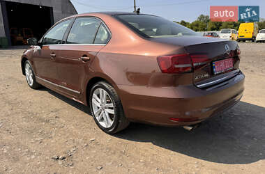 Седан Volkswagen Jetta 2017 в 