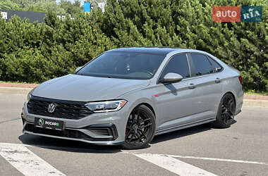 Седан Volkswagen Jetta 2019 в 