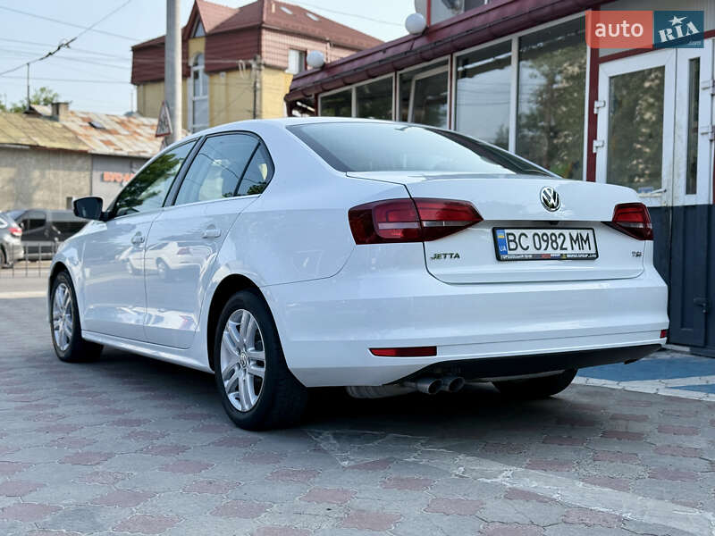Седан Volkswagen Jetta 2017 в Львові