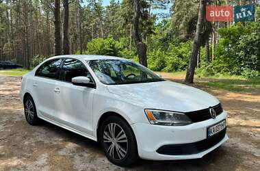 Седан Volkswagen Jetta 2013 в Києві