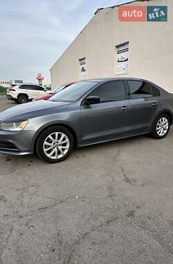 Седан Volkswagen Jetta 2015 в 