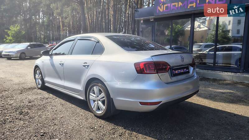 Седан Volkswagen Jetta 2014 в Киеве
