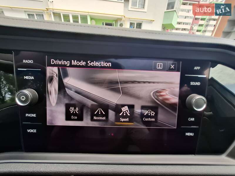 Седан Volkswagen Jetta 2018 в Львове