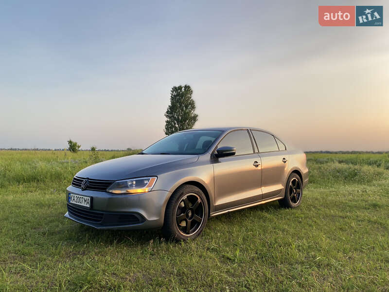 Volkswagen Jetta 2011