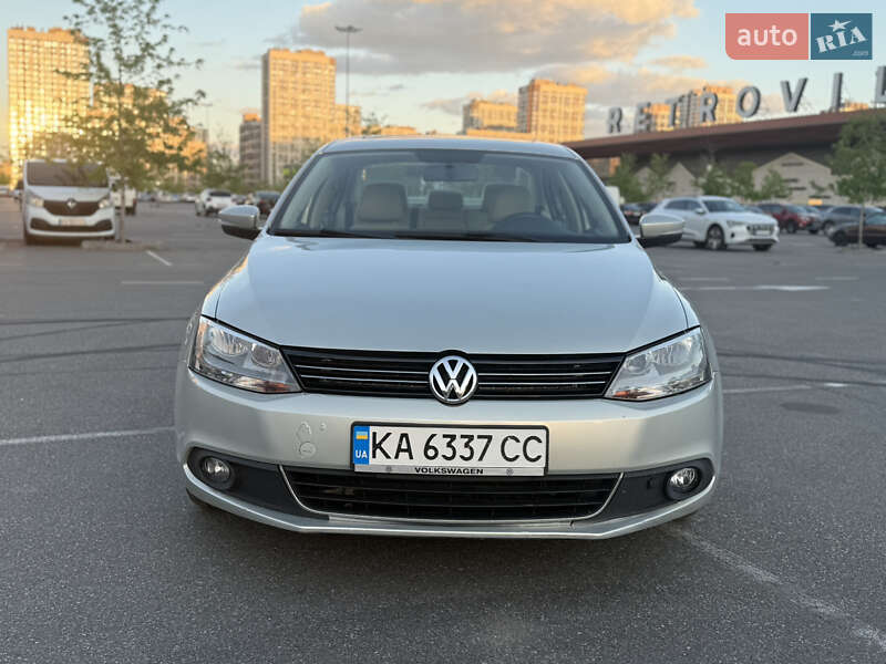 Volkswagen Jetta 2011
