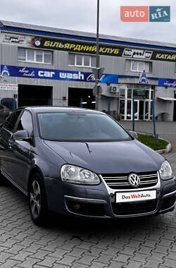 Седан Volkswagen Jetta 2008 в Хмельницком