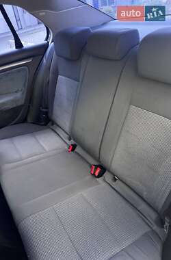 Седан Volkswagen Jetta 2008 в 