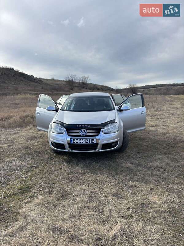 Седан Volkswagen Jetta 2006 в Первомайске