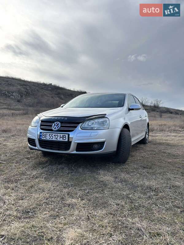 Седан Volkswagen Jetta 2006 в Первомайске