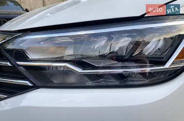 Седан Volkswagen Jetta 2019 в 